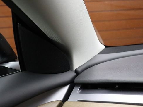 Used 2023 Tesla Model 3 Standard Range image 42