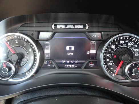 Used 2020 RAM 2500 Laramie AWD/4WD image 14