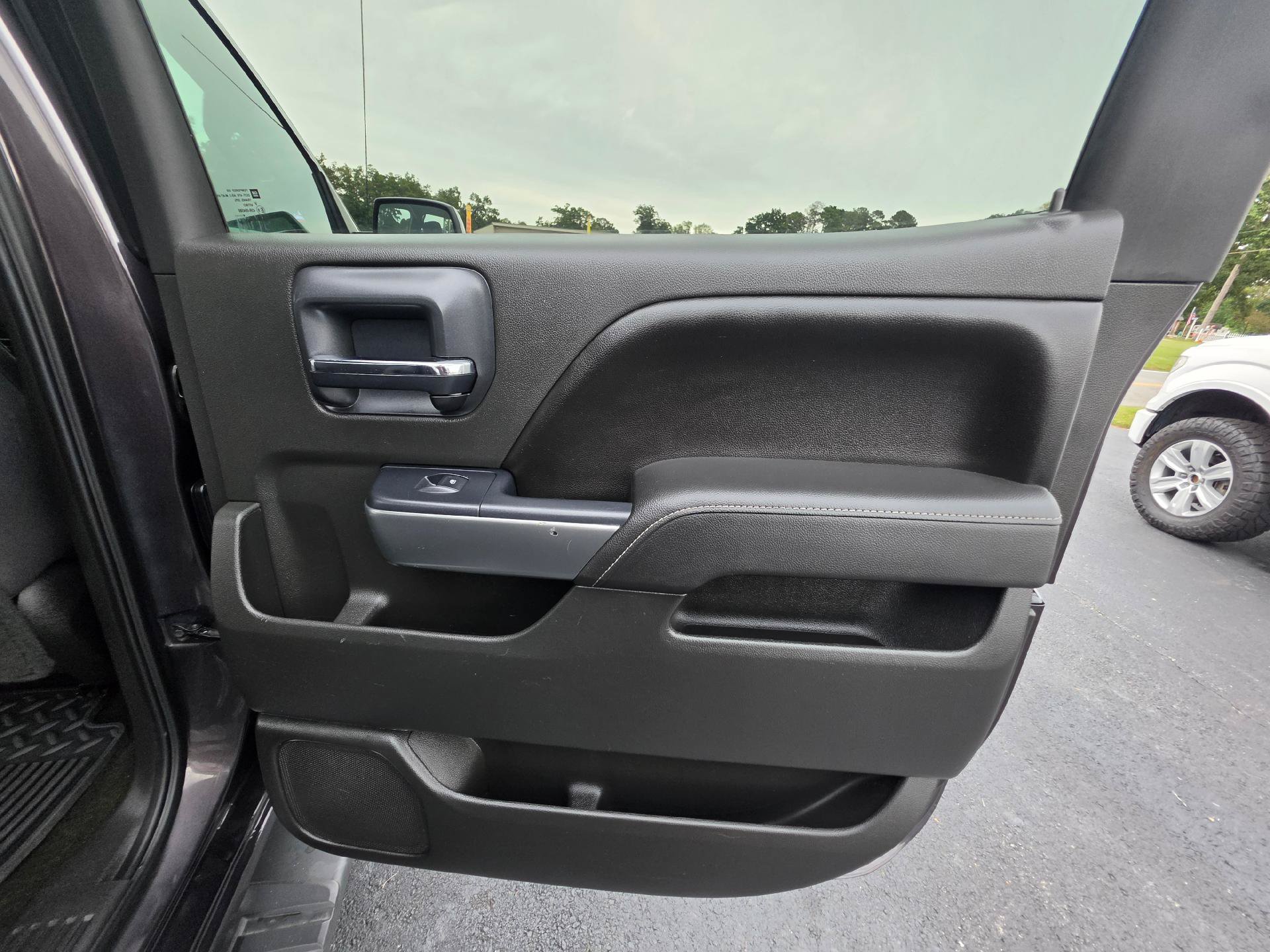 Used 2015 Chevrolet Silverado 1500 LT w/ All Star Edition AWD/4WD image 13
