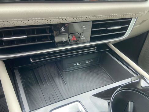 New 2026 Volkswagen Atlas SE image 28