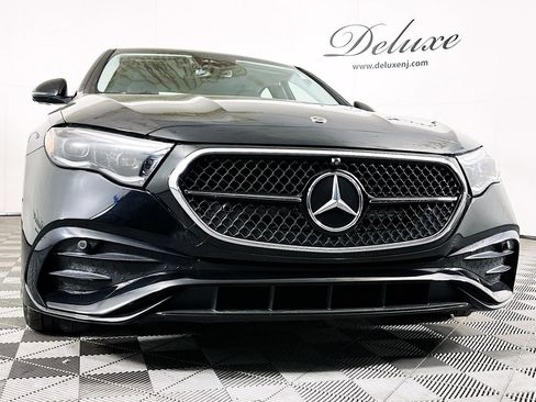 Used 2025 Mercedes-Benz E 450 4MATIC Sedan w/ MBUS Superscreen Package image 29