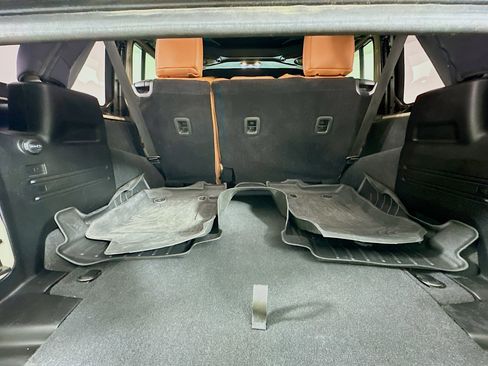 Used 2022 Jeep Wrangler Unlimited Sport image 38