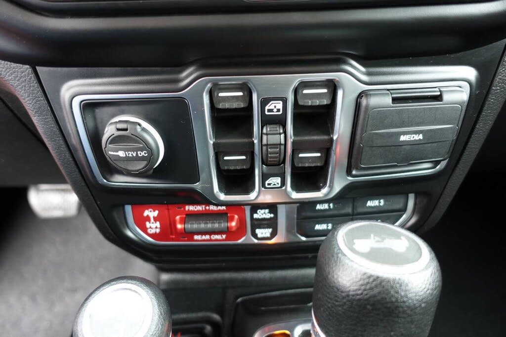 Used 2021 Jeep Wrangler Unlimited Rubicon w/ Dual Top Group AWD/4WD image 60