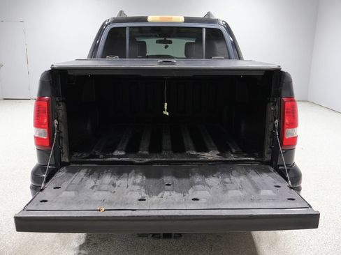 Used 2007 Ford Explorer Sport Trac Limited AWD/4WD image 4