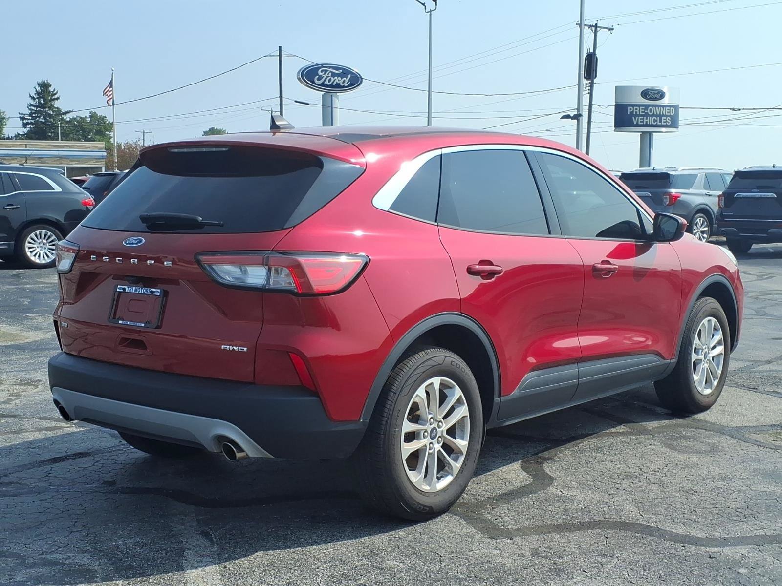 Used 2020 Ford Escape SE AWD/4WD image 3
