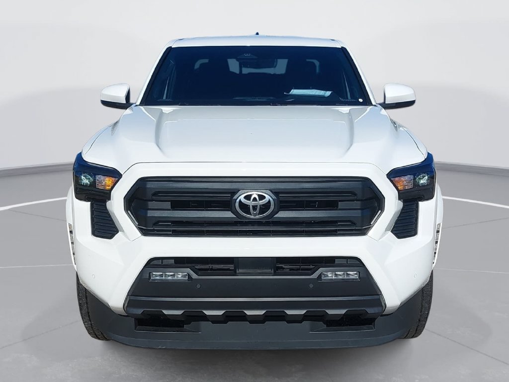 Used 2024 Toyota Tacoma SR5 w/ SR5 Upgrade Package AWD/4WD image 2