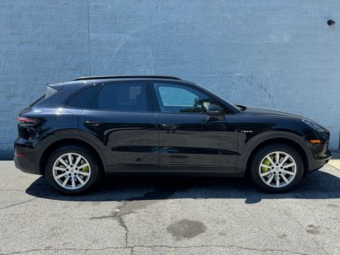 Used 2019 Porsche Cayenne E-Hybrid w/ Premium Plus Package AWD/4WD image 7