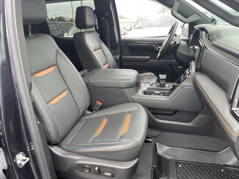 Used 2024 GMC Sierra 1500 AT4 w/ Technology Package image 29