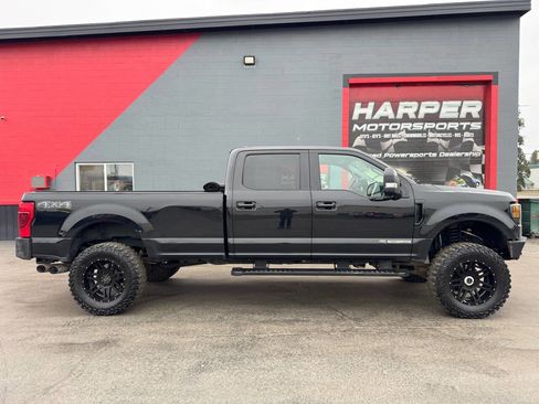 Used 2020 Ford F350 Lariat image 3