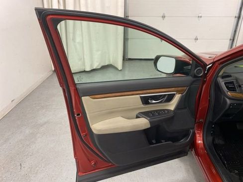Used 2017 Honda CR-V EX image 16