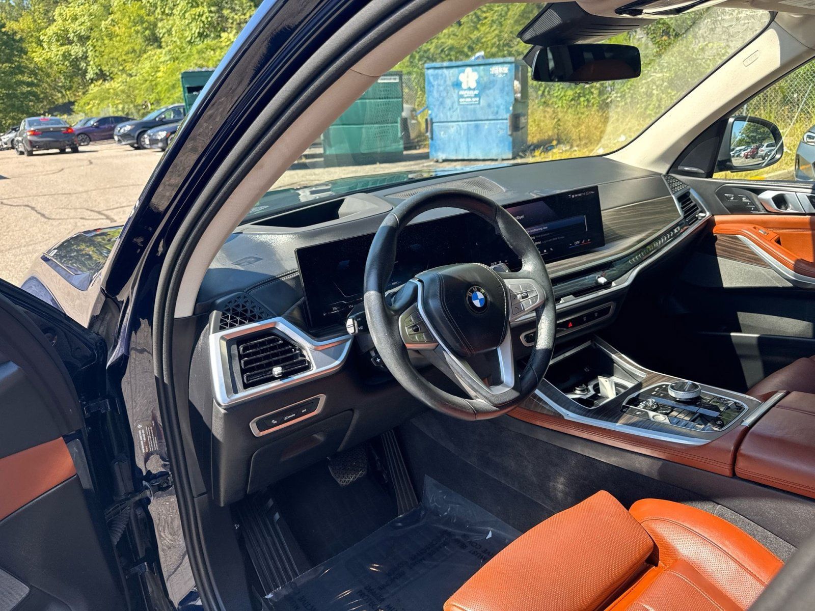 Used 2025 BMW X7 xDrive40i w/ Executive Package AWD/4WD image 11