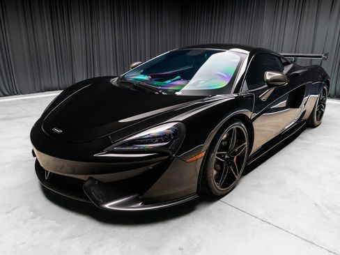 Used 2019 McLaren 570S Coupe RWD image 11