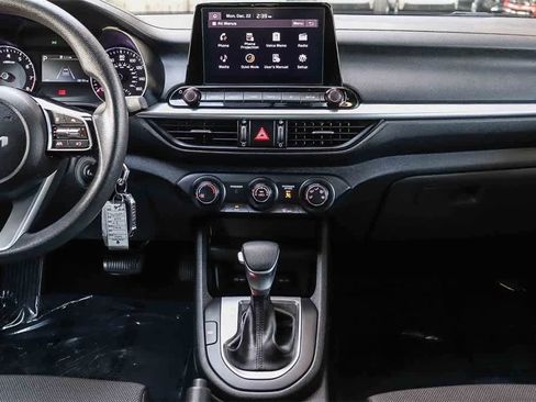 Used 2023 Kia Forte LXS image 13