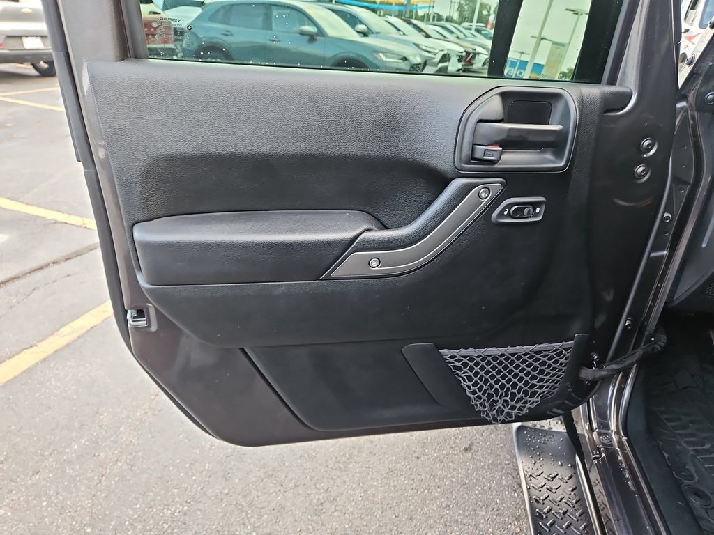 Used 2017 Jeep Wrangler Unlimited Sport w/ Quick Order Package 24S AWD/4WD image 21