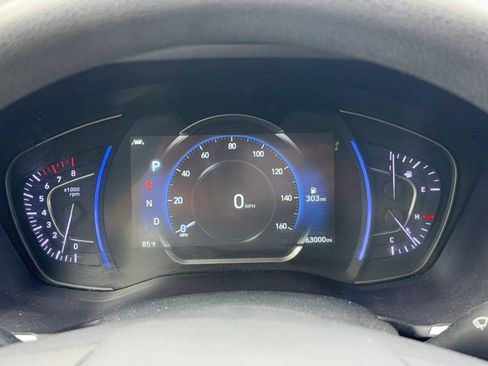 Used 2020 Hyundai Santa Fe SEL FWD image 8