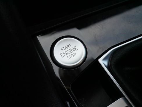 Certified 2024 Volkswagen Taos SEL image 28