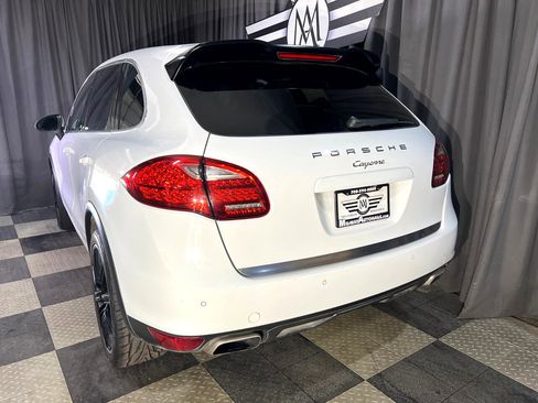 Used 2014 Porsche Cayenne image 18
