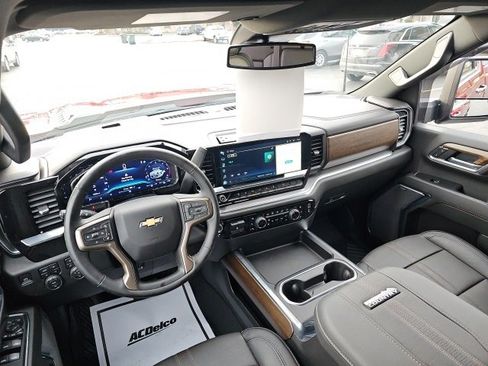 Used 2024 Chevrolet Silverado 3500 High Country image 28