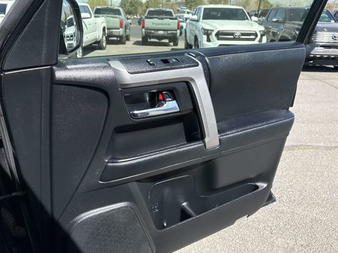 Used 2020 Toyota 4Runner SR5 Premium w/ Moonroof Package image 19