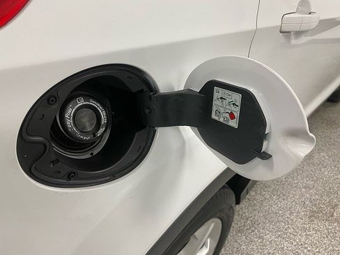 Used 2013 Ford Escape SE image 14