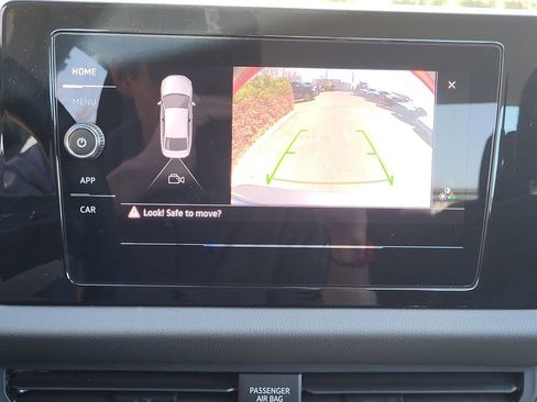 Used 2025 Volkswagen Jetta S image 18