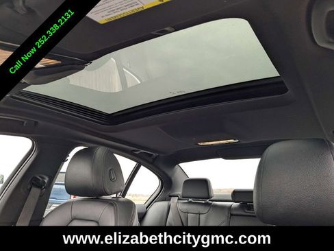 Used 2023 BMW 530i xDrive w/ Premium Package image 21