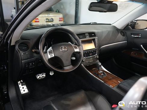 Used 2014 Lexus IS 250C RWD image 16