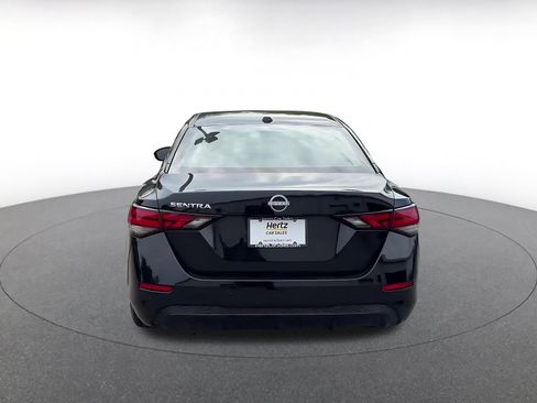 Used 2025 Nissan Sentra SV FWD image 11