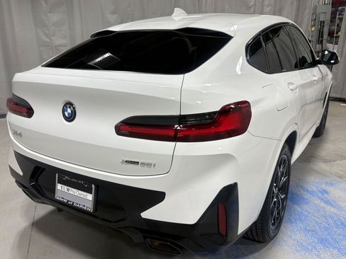 Used 2023 BMW X4 xDrive30i w/ M Sport Package AWD/4WD image 16