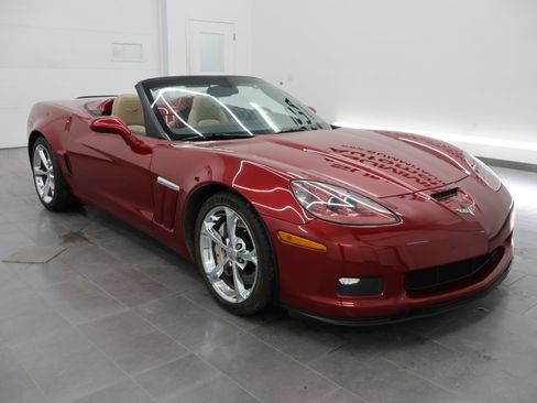 Used 2011 Chevrolet Corvette Grand Sport w/ Preferred Equipment Group RWD image 47