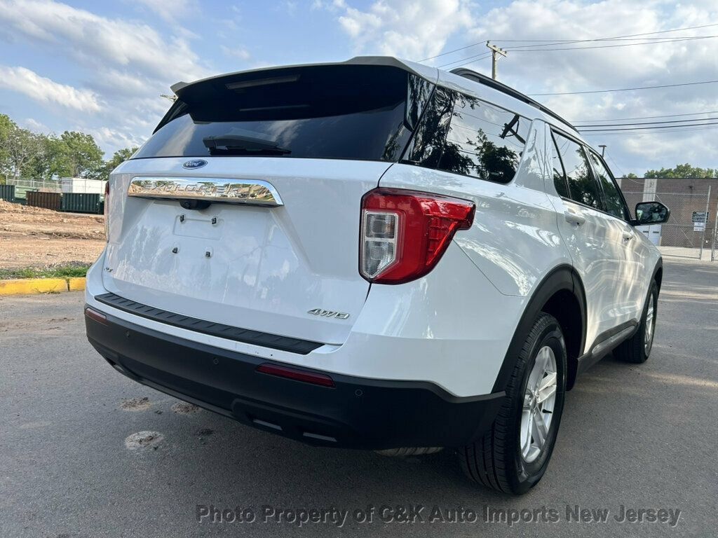 Used 2022 Ford Explorer XLT AWD/4WD image 10