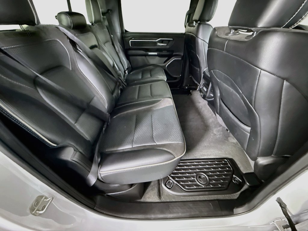 Used 2024 RAM 1500 Laramie AWD/4WD image 30