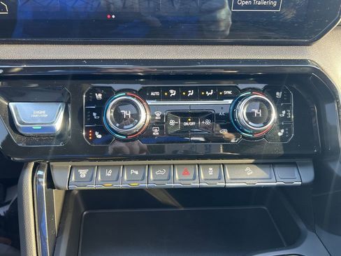 Used 2024 GMC Sierra 2500 AT4 w/ AT4 Premium Plus Package image 22