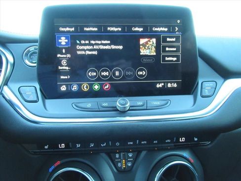 Used 2024 Chevrolet Blazer LT w/ Midnight/Sport Edition FWD image 25