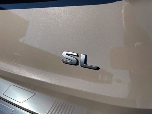 Used 2025 Nissan Rogue SL w/ SL Premium Package image 42