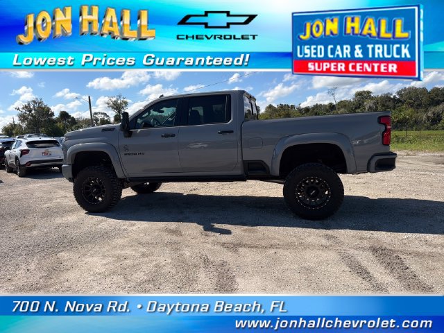 Used 2024 Chevrolet Silverado 2500 LTZ w/ LTZ Plus Package AWD/4WD image 5
