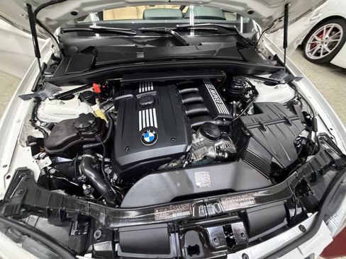 Used 2012 BMW 128i Convertible RWD image 44