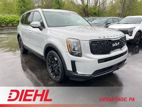 Certified 2022 Kia Telluride EX w/ EX Premium Package AWD/4WD image 1