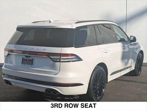 Used 2023 Lincoln Aviator Reserve w/ Equipment Group 201A AWD/4WD image 5
