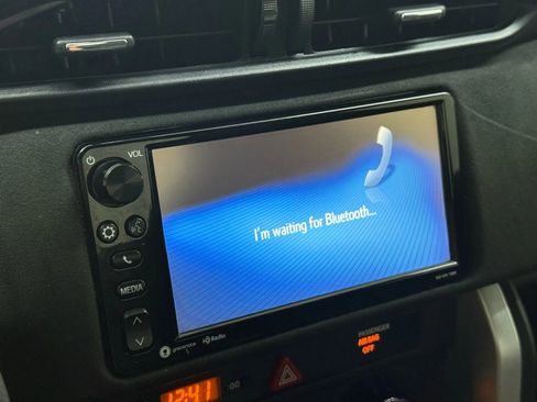 Used 2017 Toyota 86 image 21