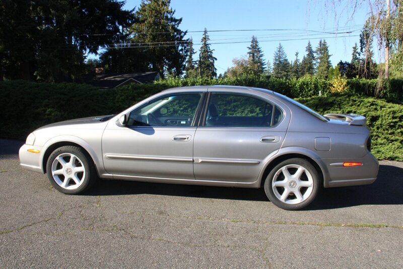 Used 2000 Nissan Maxima SE FWD image 12