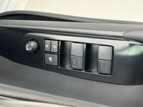 Used 2025 Toyota Camry LE FWD image 18