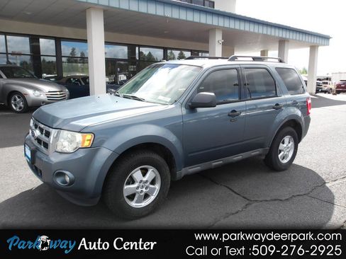 Used 2010 Ford Escape XLT FWD image 1
