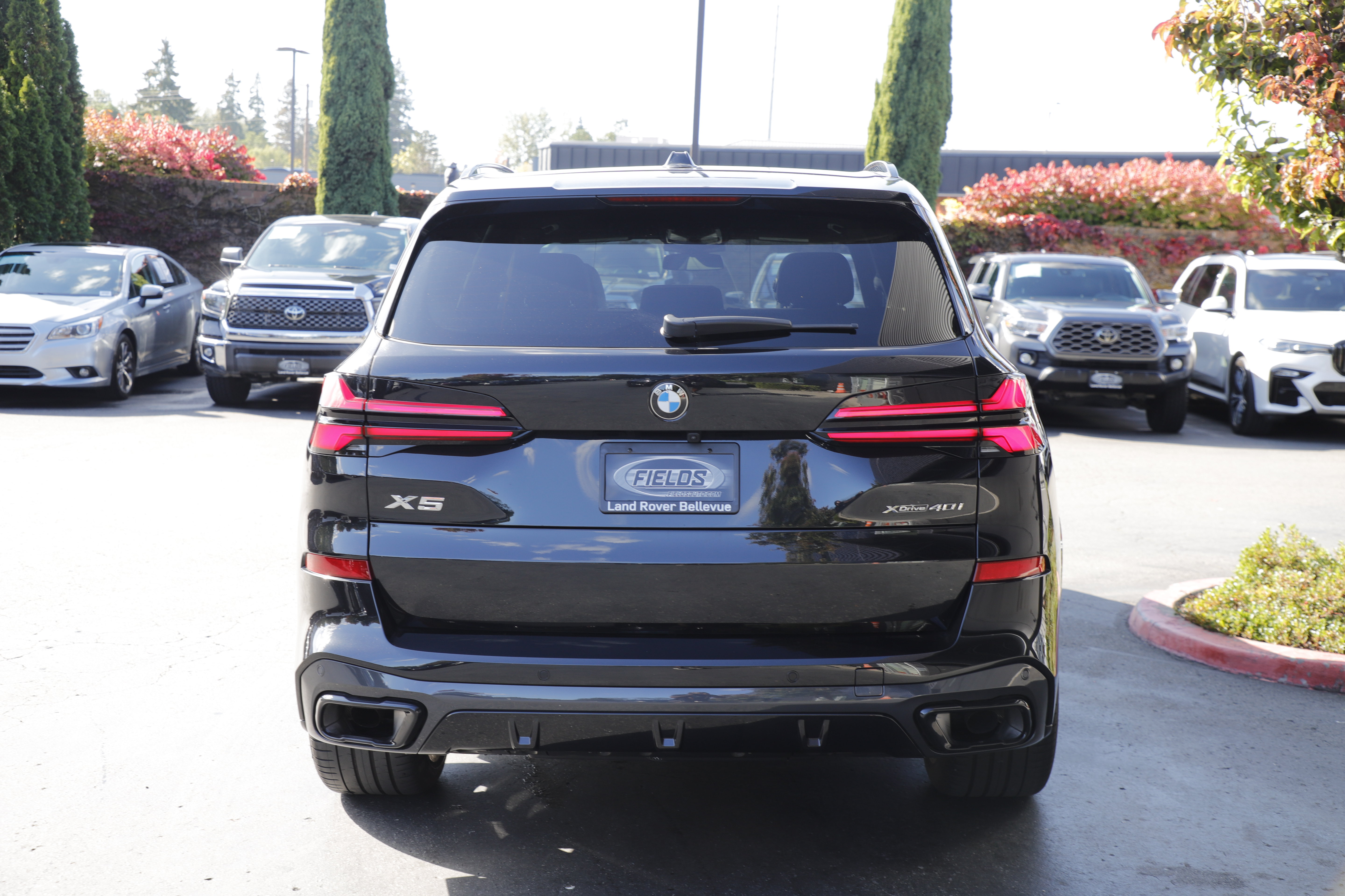 Used 2025 BMW X5 xDrive40i w/ M Sport Package AWD/4WD image 5