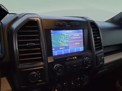 Used 2019 Ford F150 XLT w/ Equipment Group 302A Luxury AWD/4WD image 17
