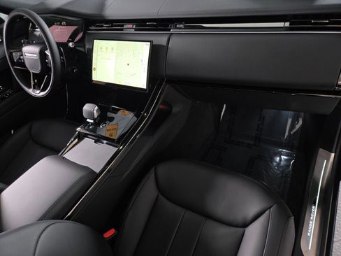 New 2026 Land Rover Range Rover Sport Dynamic SE AWD/4WD image 19