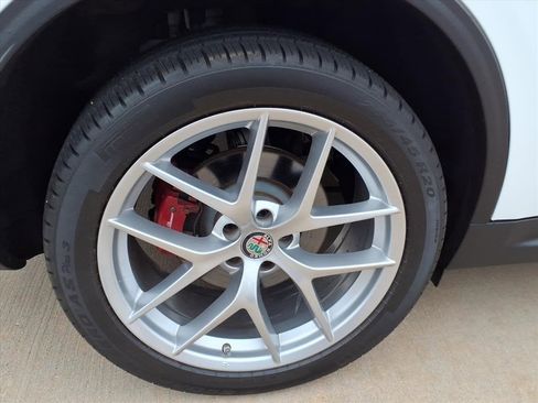 Used 2019 Alfa Romeo Stelvio Ti Sport w/ Quick Order Package 22S Sport image 9