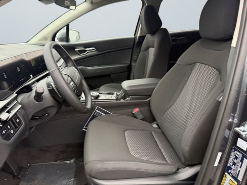 New 2026 Kia Sportage S image 9