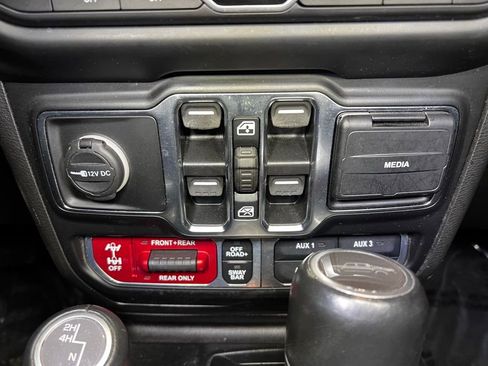 Used 2021 Jeep Gladiator Rubicon image 38