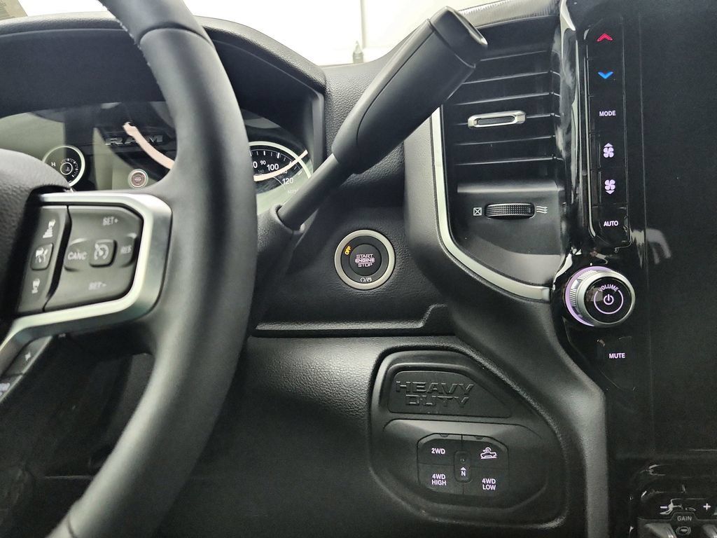 New 2026 RAM 2500 Big Horn AWD/4WD image 27